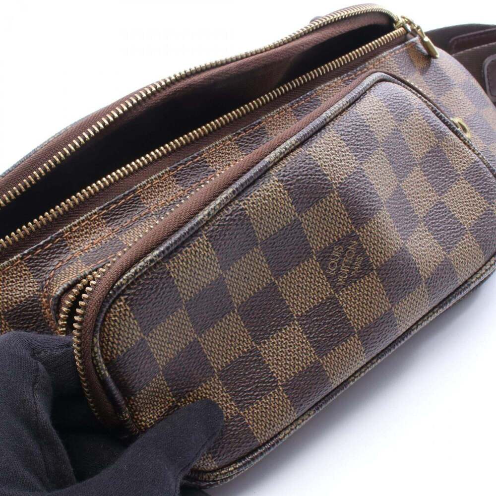 LOUIS VUITTON Authentic Brown Damier Leather Fanny Pack - Picture 6 of 10